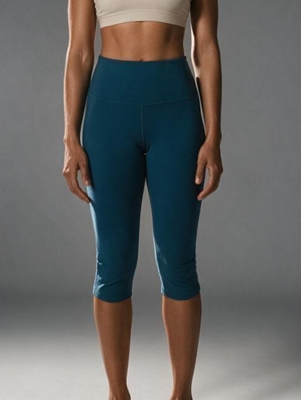 High-Rise Teal Capri Active Leggings